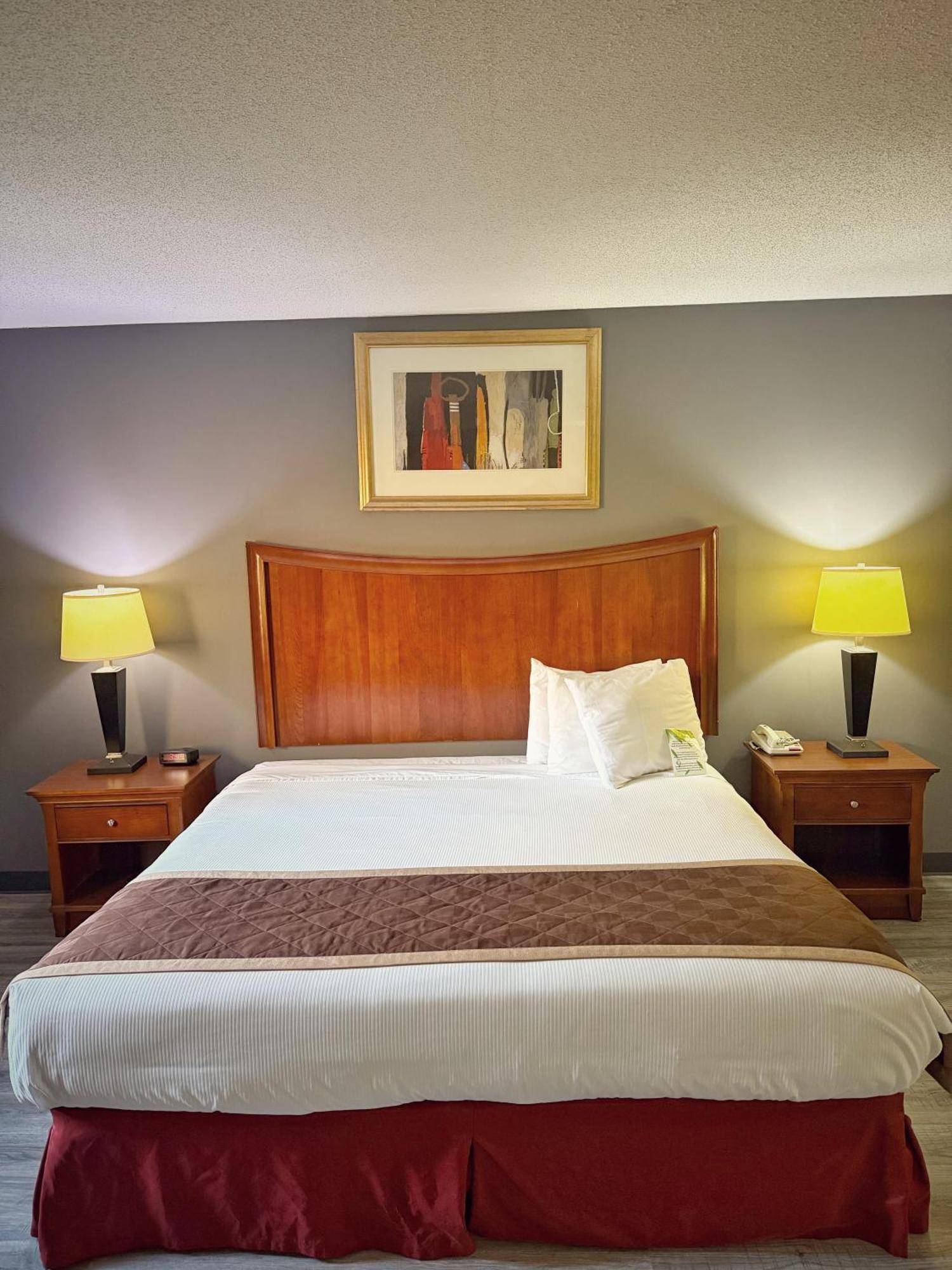 Lake Tree Inn & Suites Marion Zewnętrze zdjęcie