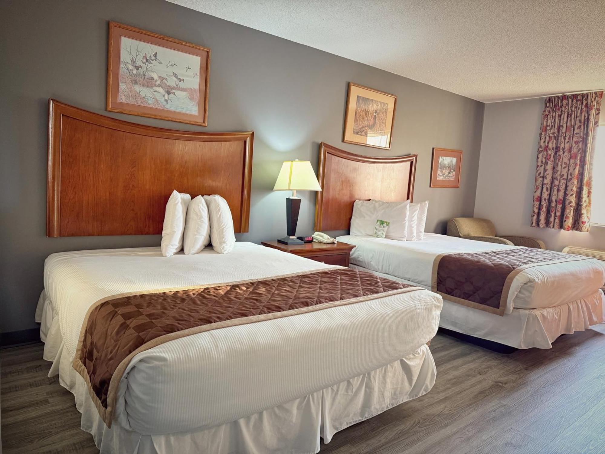 Lake Tree Inn & Suites Marion Zewnętrze zdjęcie