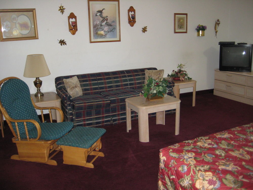 Lake Tree Inn & Suites Marion Zewnętrze zdjęcie
