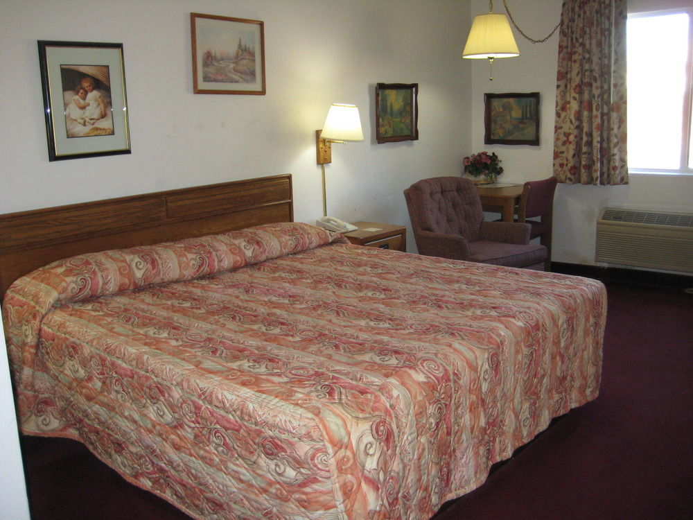 Lake Tree Inn & Suites Marion Zewnętrze zdjęcie