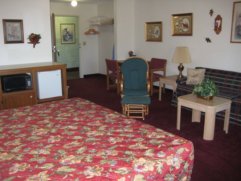 Lake Tree Inn & Suites Marion Zewnętrze zdjęcie